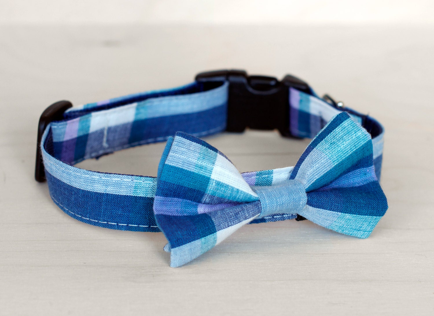 The Lakeside Plaid Bow Tie Dog Collar