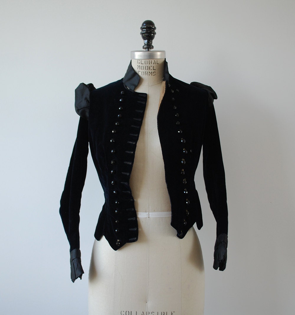 Antique Victorian Mourning Jacket Black Velvet Jewel Buttons Peplum Ruffle XS