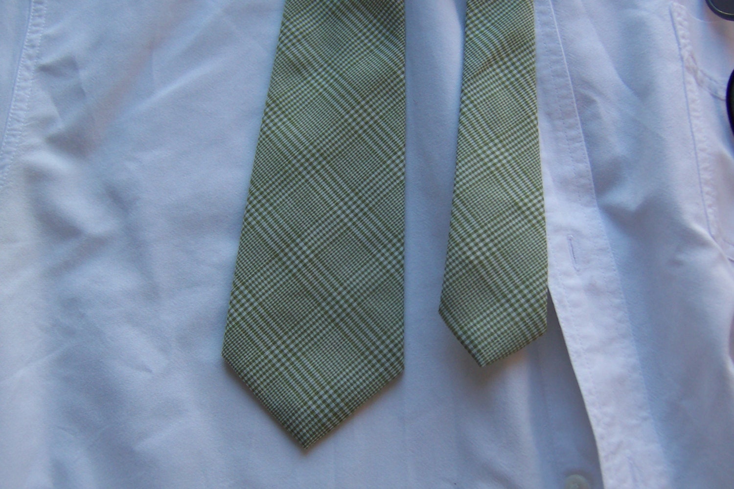 70s Arrow Necktie in Grass Green Glen Plaid - Sings Spring