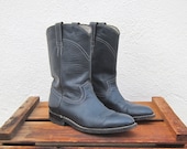 Vintage Navy Leather Pull on Boots Mens Size 6.5 Ladies size 7.5