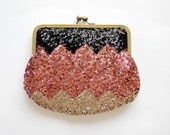 sequin clutch purse. black sequin. kisslock purse. metallic clutch.  kisslock bag. evening bag. evening clutch. metal purse.