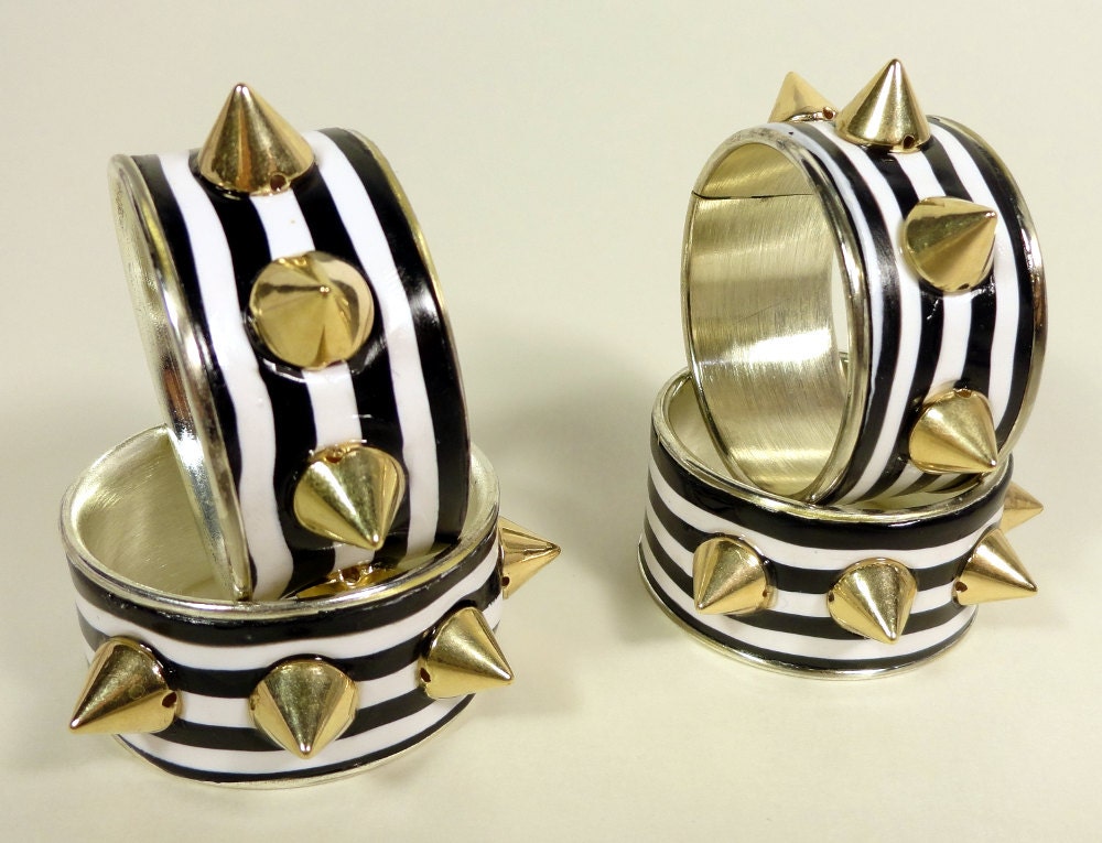 Spiked Studs Black and White Striped Napkin Rings by Petal Cove- Set of 4