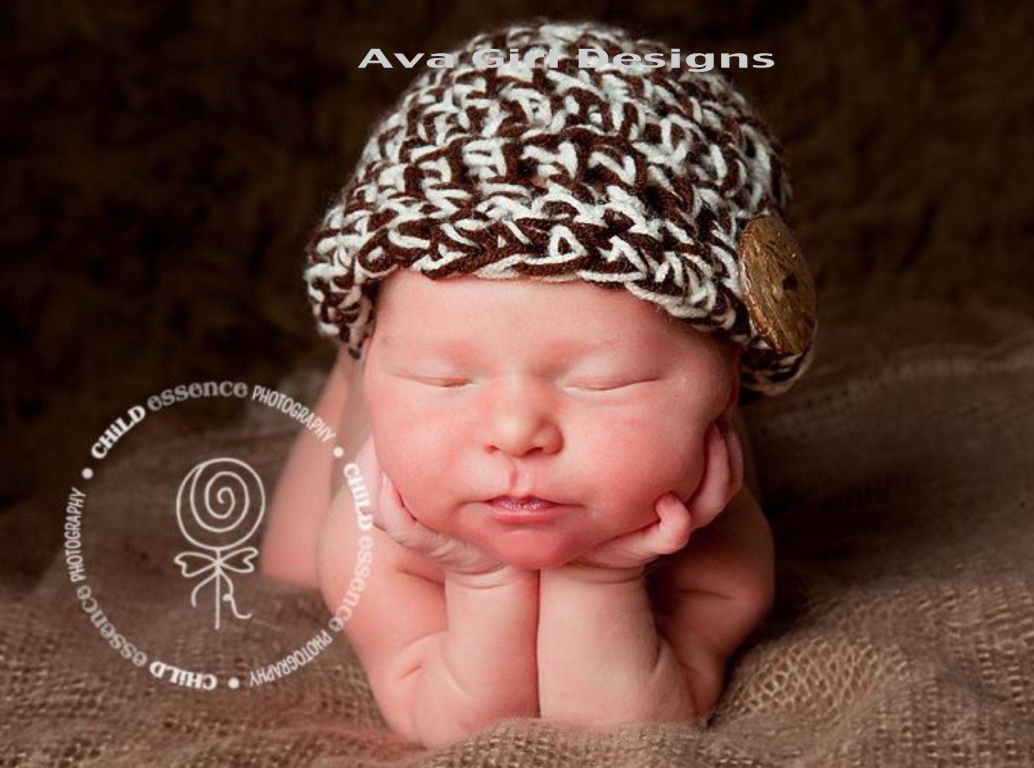 Baby hat chunky brown cream wood button 0 to 3 months