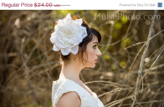 20% OFF Ivory Flower Hair Clip PERFECT for your Wedding or Special event