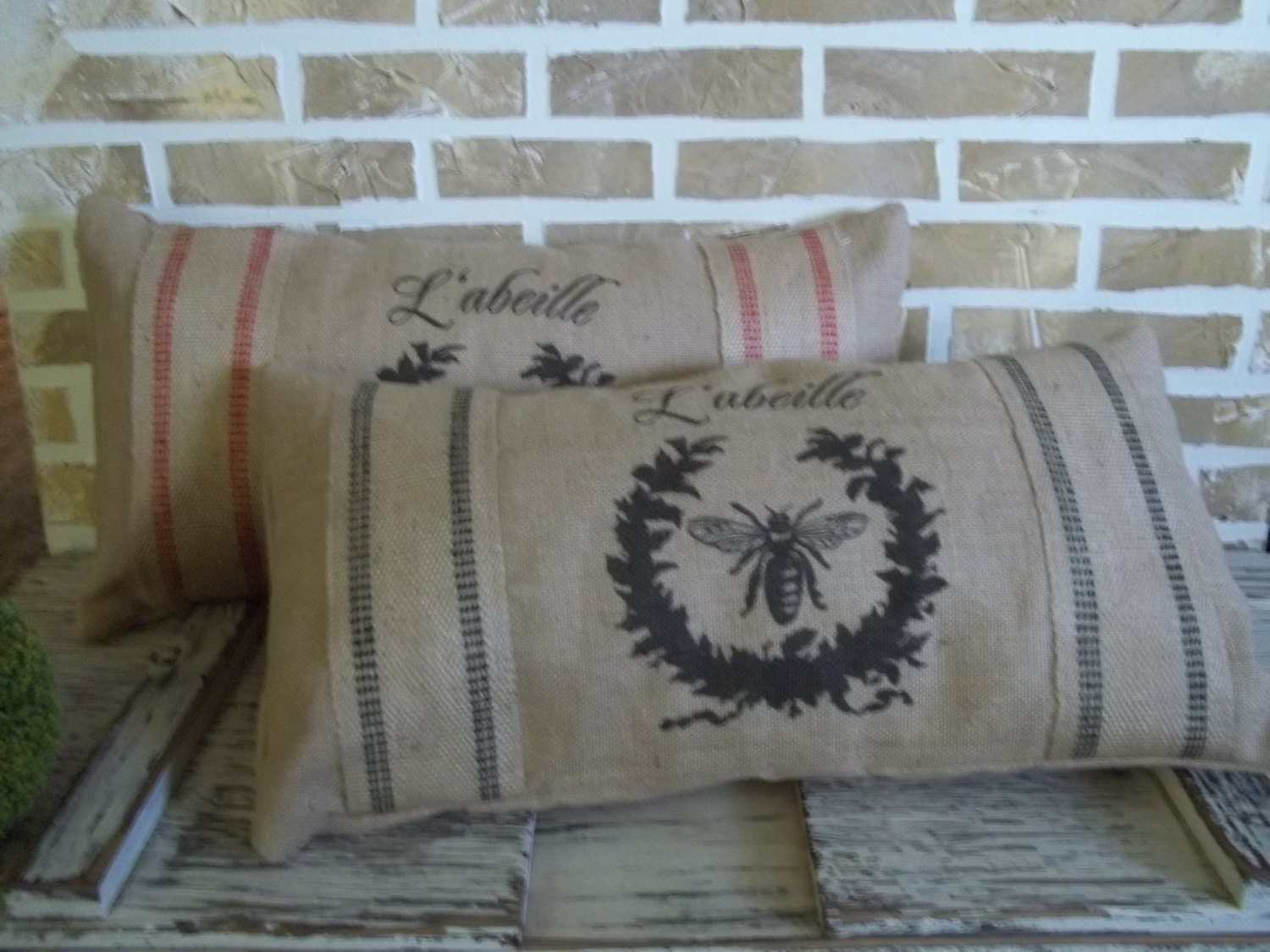 French Bee Burlap Pillow - L'abeille - Black Stripe