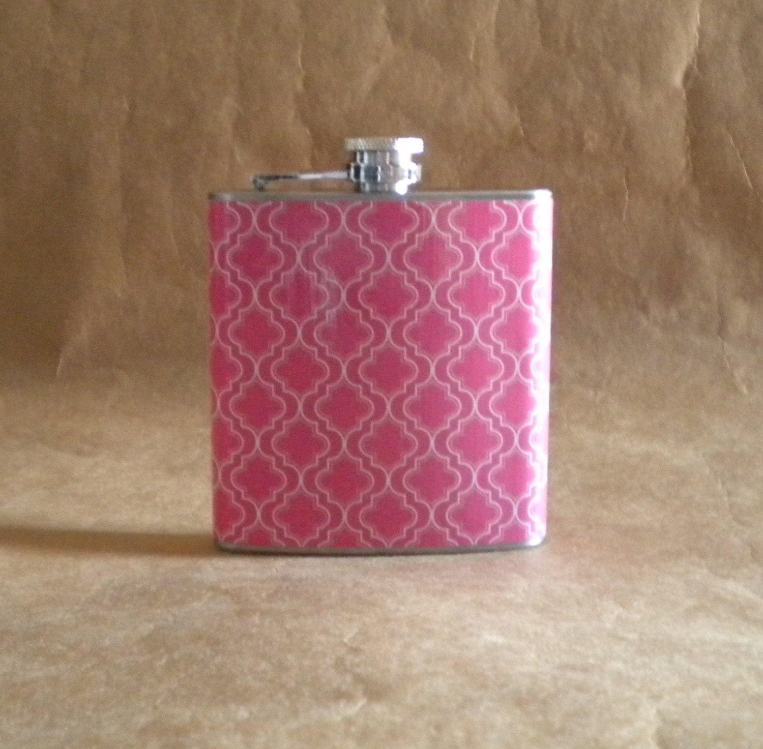 Hot Pink and White Quatrefoil Print 6 ounce Stainless Steel Girl Gift Flask KR2D 6427