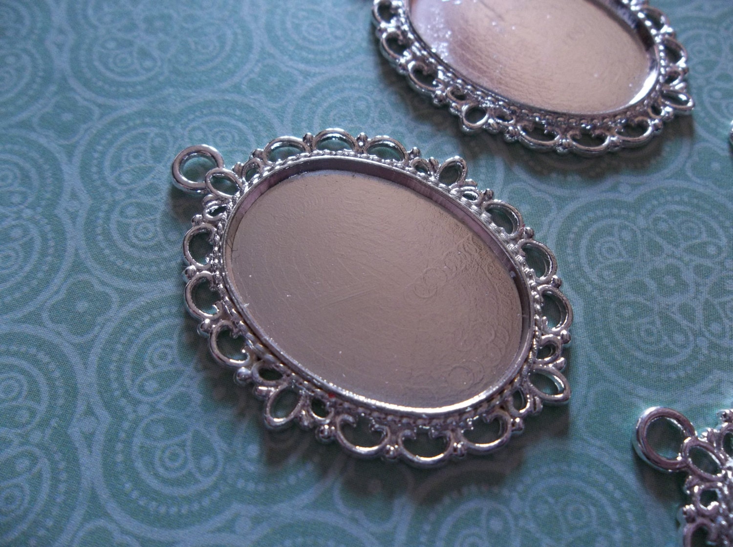 NEW: Fancy Silver Plated Oval 25 X 18mm Setting Pendants - Qty 6