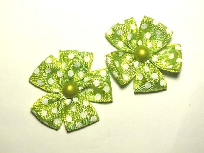 Handmade 2 Lime Green Dots Ribbon Flowers Appliques with buttons