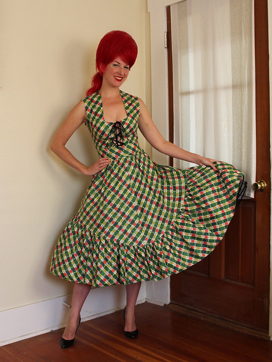 ADORABLE 1950's New Look Custom Made Polished Cotton Lace Up Blouse & Circle Skirt Dress Set - Ribbon Novelty Print - VLV - Pinup - Size M