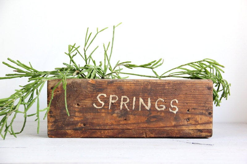 antique farmhouse box