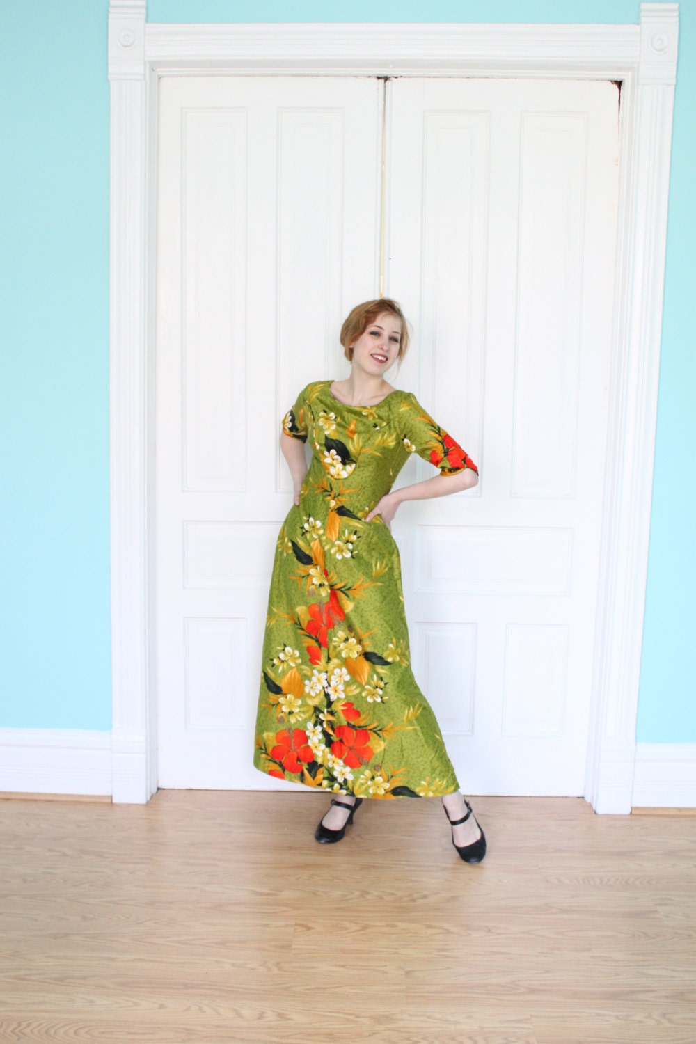 Hawaiian Dress Gown 1970s 70s Orange Olive Green  Maxi M Medium Floral Beautiful Back