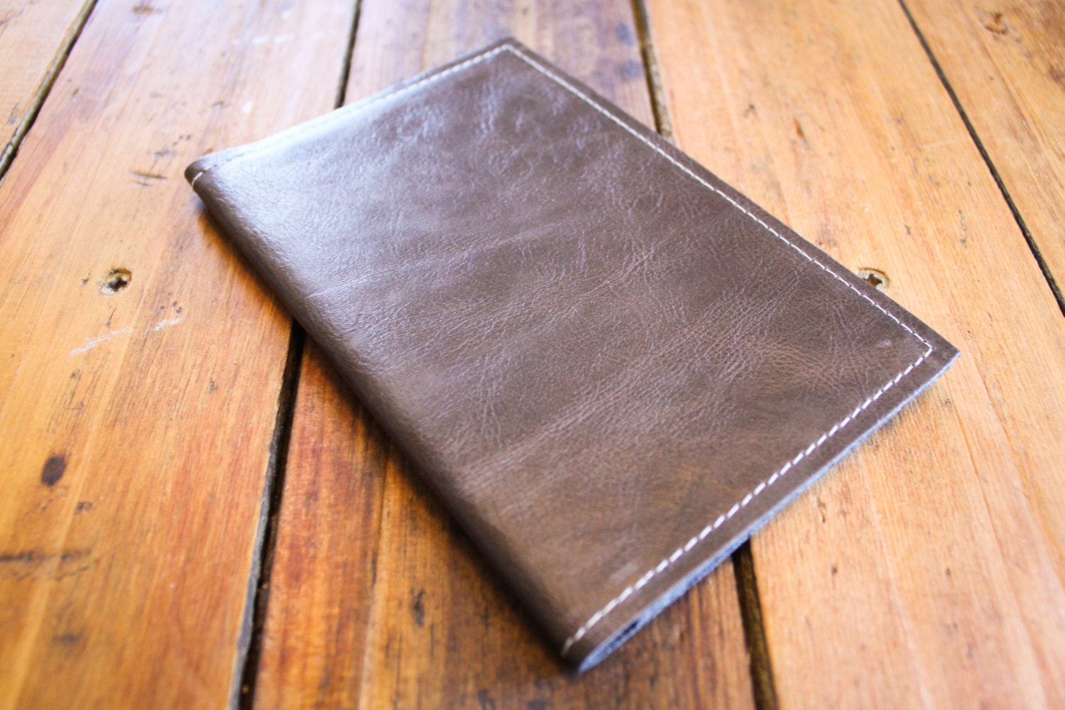 NZFINCH mens leather Passport Wallet