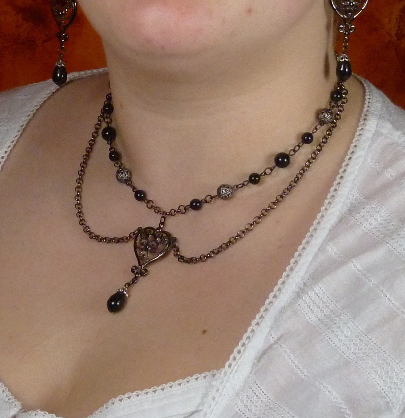 Victorian antique silver and glowing black pearl necklace N022