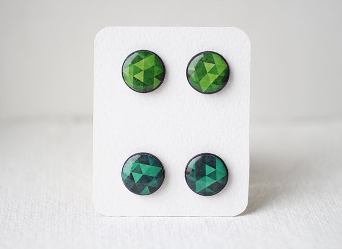 Set of 2 Stud Earrings - Lime and Emerald Green - Geometric Triangles - Modern jewelry