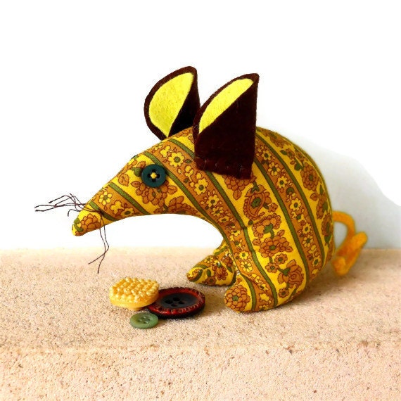 Retro ReBorn Mouse 70s Yellow Green Stripe Flower Daisy Vintage Fabric