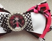 Draculaura Bow