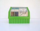 Spring Garden Greenhouse Plant File Box - Know and Grow Cards for How To Gardening