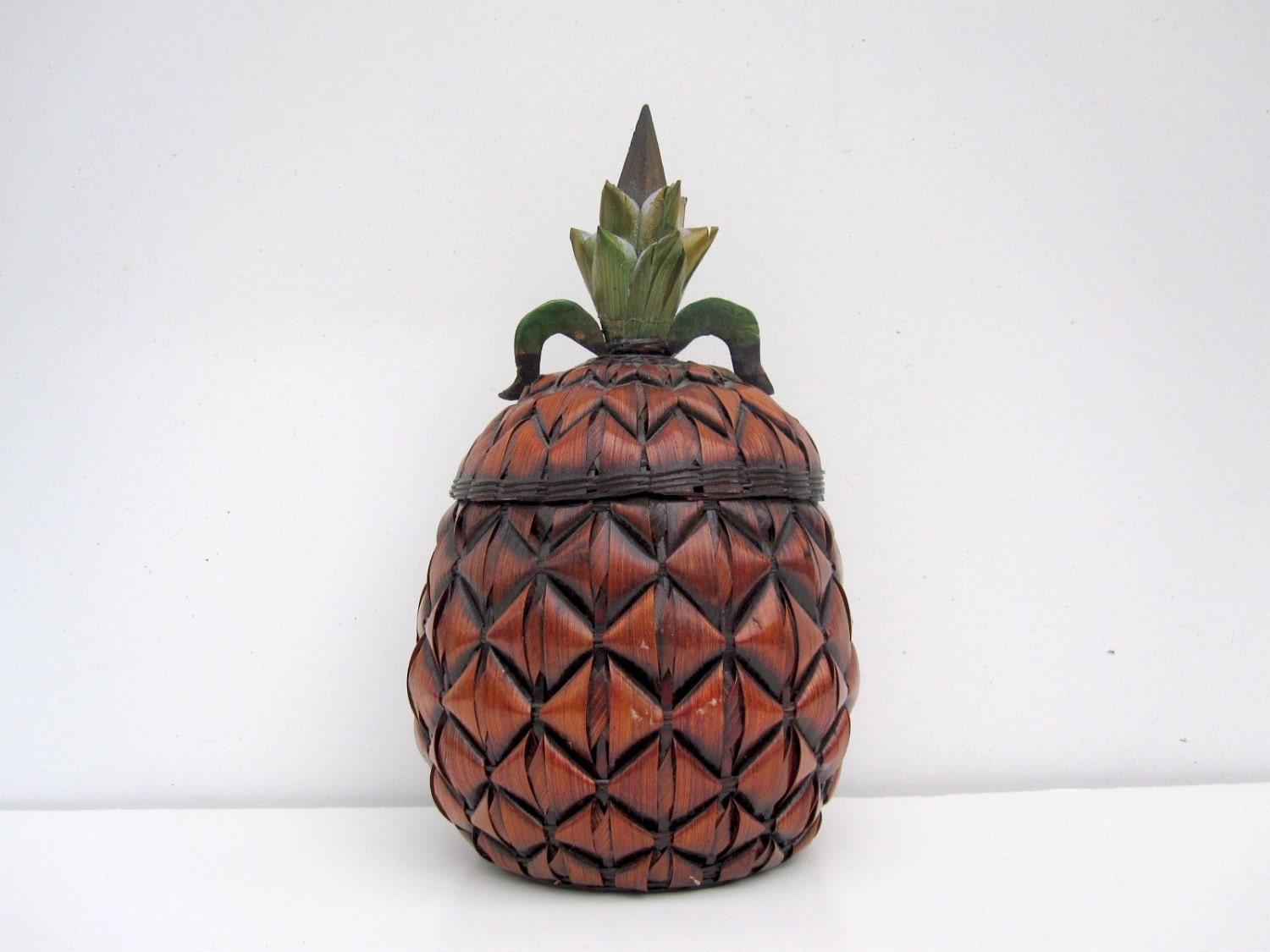 Pineapple Box - Wicker Rattan Pineapple Bowl