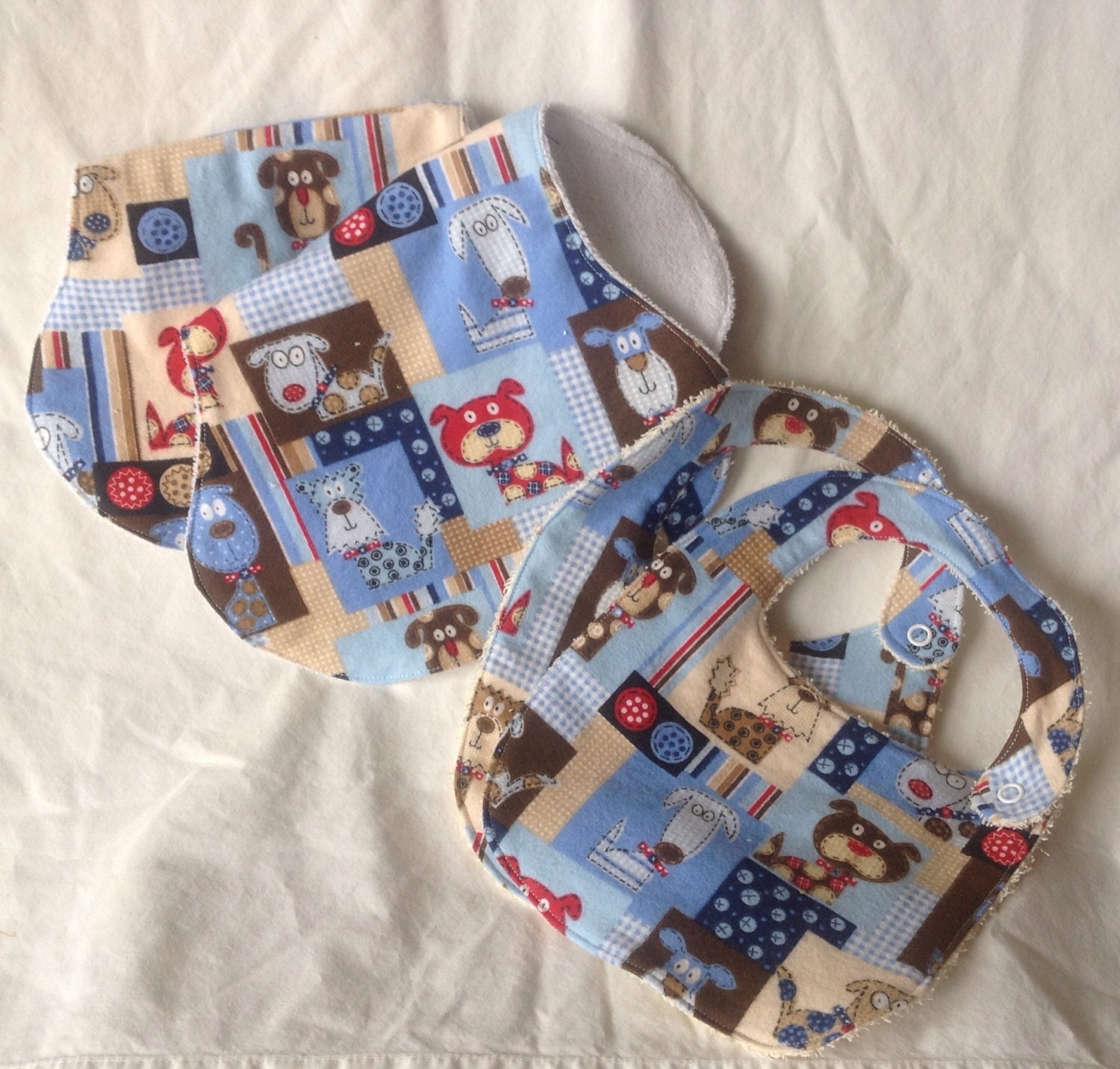 Puppy love set of 2 Bib and Burb cloth set