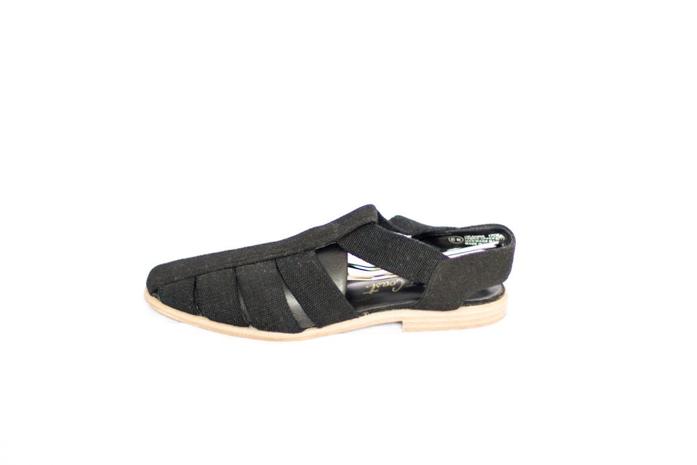 women's black canvas sandals size 6