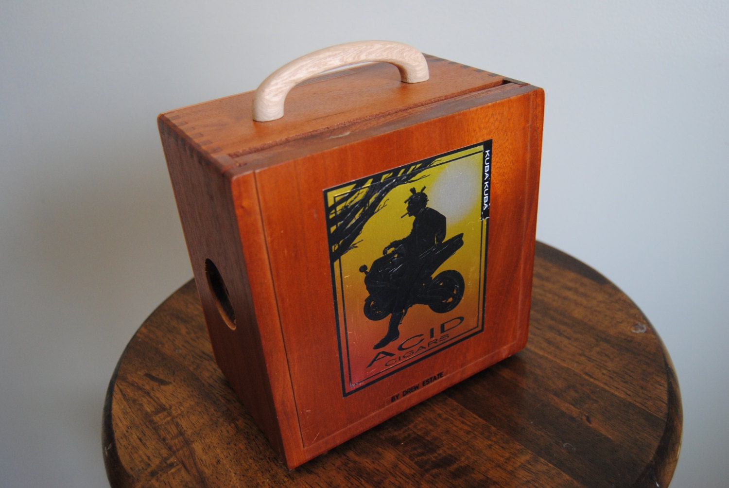 Cigar Box Amplifier / MP3 Speaker "Acid Rain"