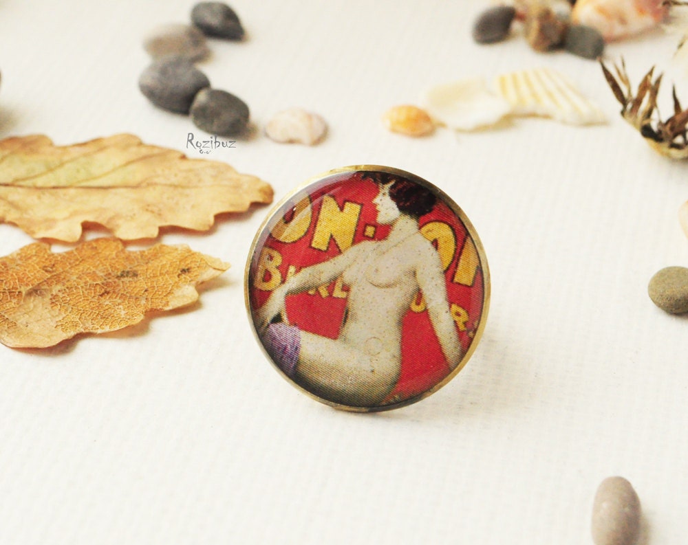 Burlesque ring - red ring, pin up jewelry, gift for her for girl, retro, beautiful woman print, yellow - ready to ship