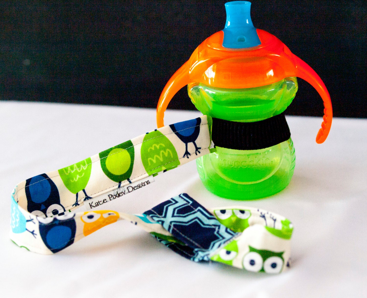 Sippy Cup Leash , Toy Leash, Sophie Saver