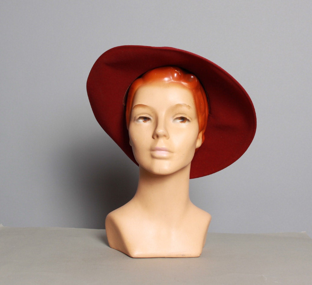 1940s Raspberry Wool HAT / Wide Brim & Asymmetrical Bow Fedora