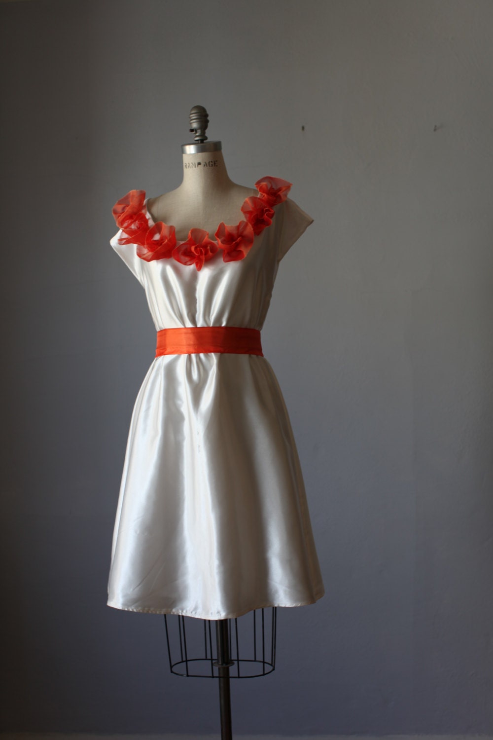Dress  /  Bridesmaids / Romantic / White / Fairy  / Dreamy  / Bridesmaid /  Wedding dress / Party  /  Ruffles Flowers