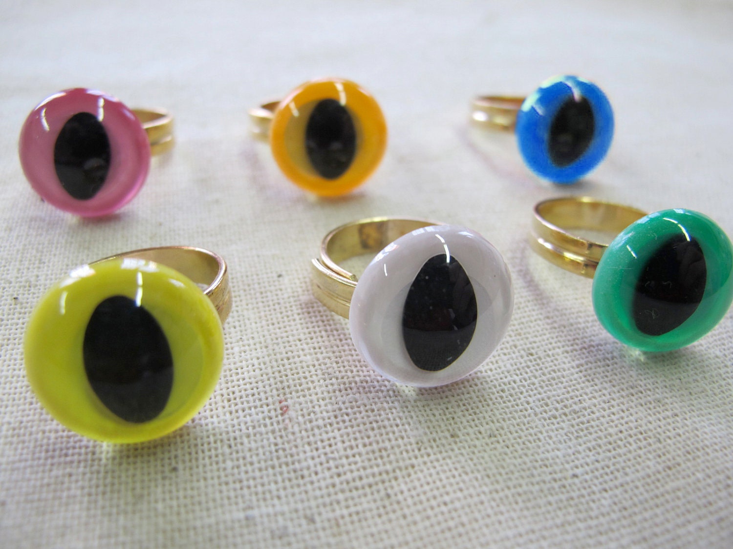 Cat Eye Rings. multi-pack of 6