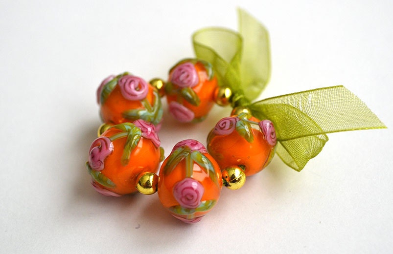 Lampwork Beads - Pink Rosette Wreath Rounds Encased