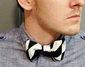 Men's Black and White Large Stripe Bow Tie Clip-On