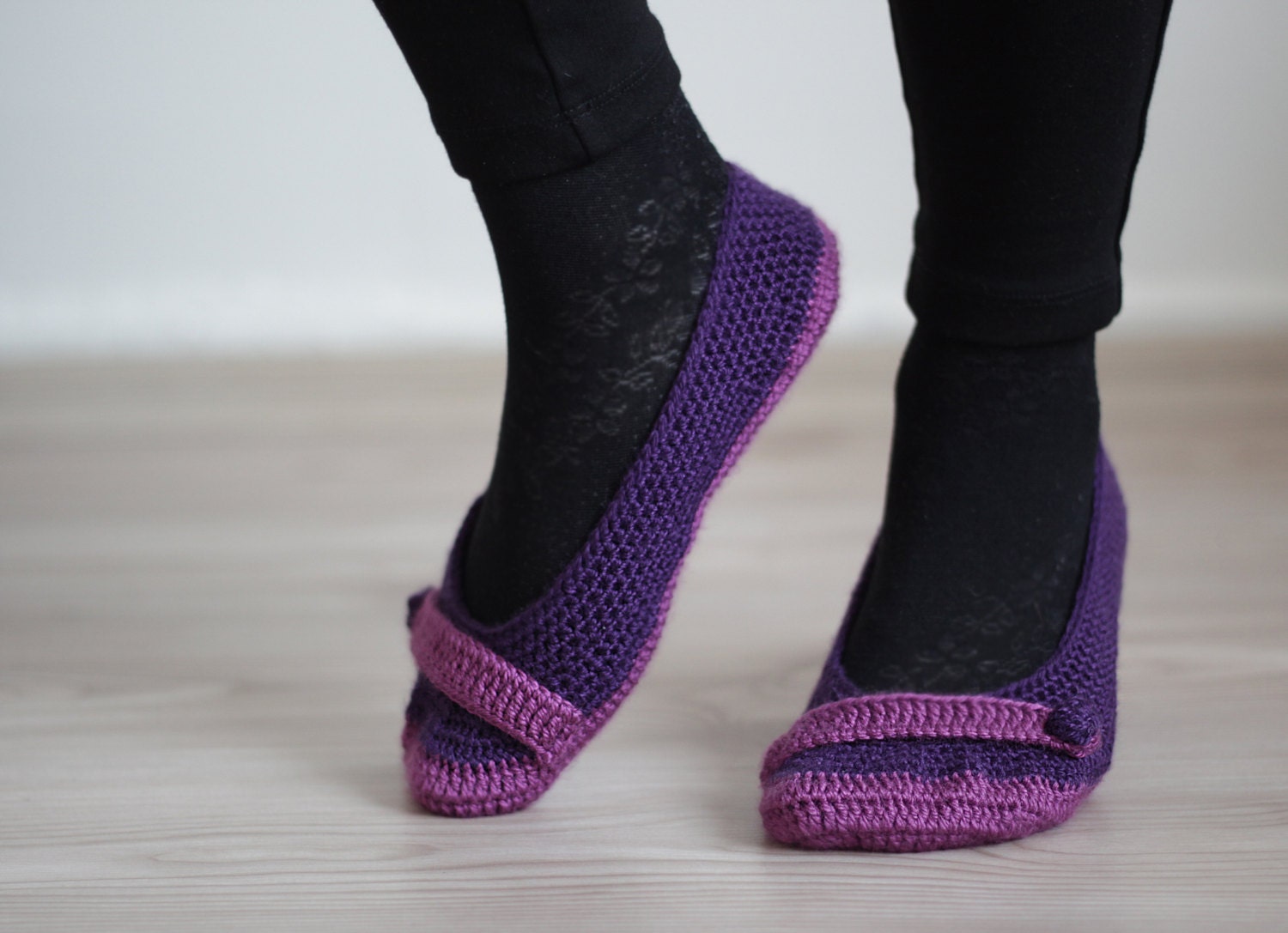 Handmade Women Slippers, Turkish Knitted purple slippers, Authentic footwear, Stylish foot wear,  fashion slippers
