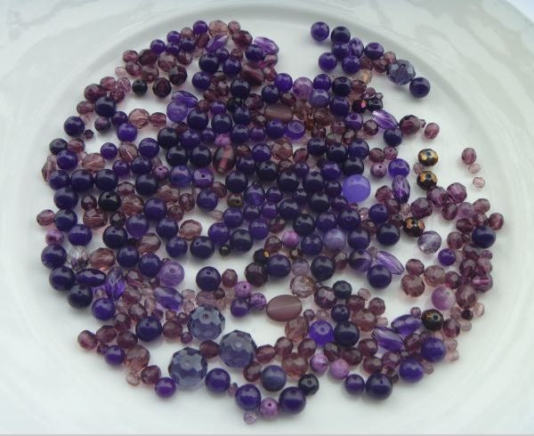 Destash.  Destash Beads.  Destash Purple Beads