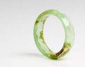 key lime size 8 eco resin multifaceted ring with gold leaf flakes