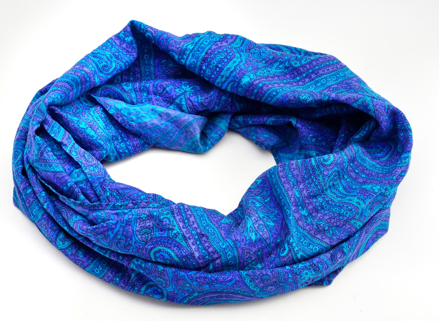 Infinity Scarf Silk Tocamade Scarves  Trendy... Beautiful scarf ...Dark Turquoise Vintage Paisley ... tua