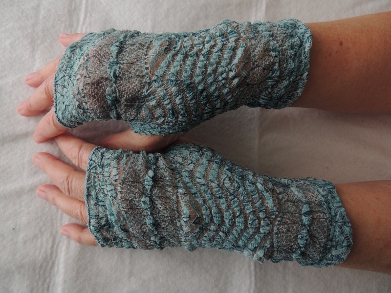 Lace Fingerless Gloves, Victorian Gloves, Prom Gloves, Wedding Gloves, Mitts, Dressy Gloves
