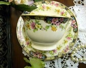 5 Unmarked Tea Cups Teacups and Saucers - Matching Bone China Cups 9331