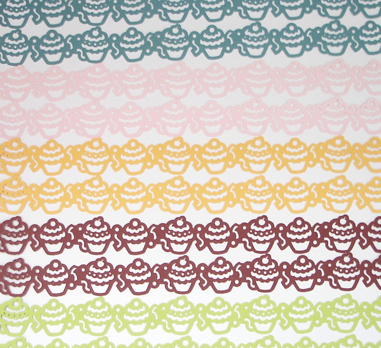 12 Textured Cupcake Edge Border Strips Trims Scrapbook Embellishments - BS09