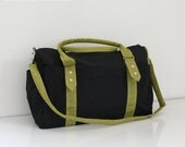 SALE Gym Bag / Messenger in Black & Green Water-resistant Nylon / Diaper bag / Carry on Tote, Travel, Beach, Workout, Duffel, Shoulder bag