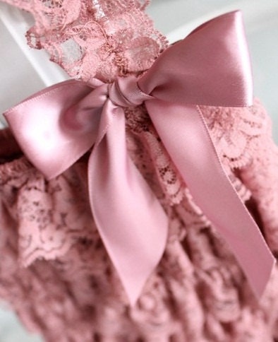 Dusty rose/ Mauve pink lace petti clearance romper vintage looking photography prop birthday photo small - HollywoodAndCompany