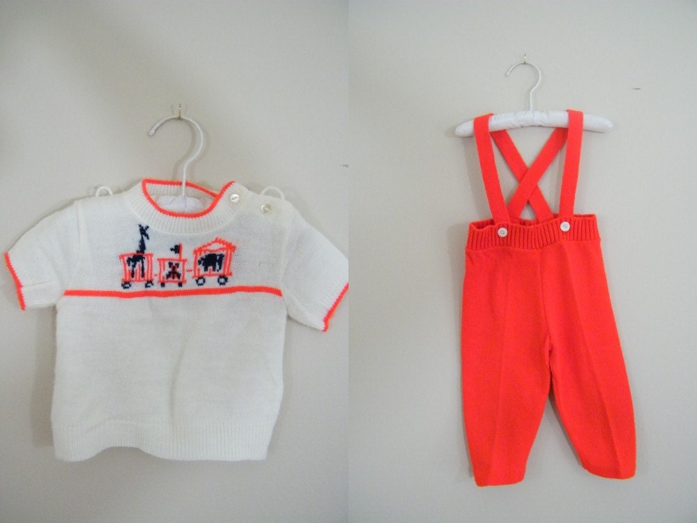 Vintage 1960s Boys Sweater Outfit / Knit Suspender Pants and Sweater / Size 9 Months - ThriftyVintageKitten