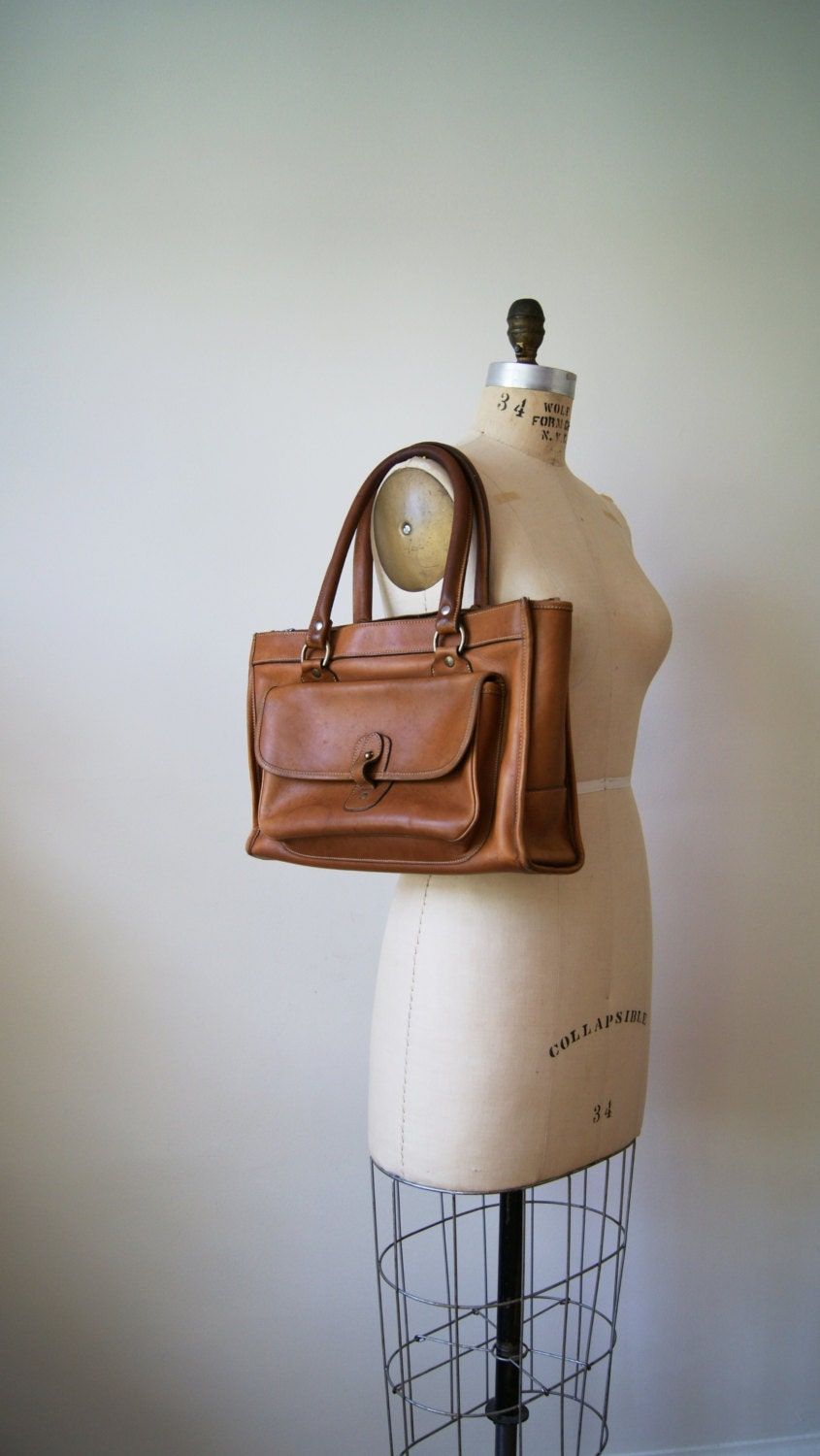 Vintage Ghurka Bag. Leather Shoulder Bag / Purse. Hand Crafted Leather Tote.