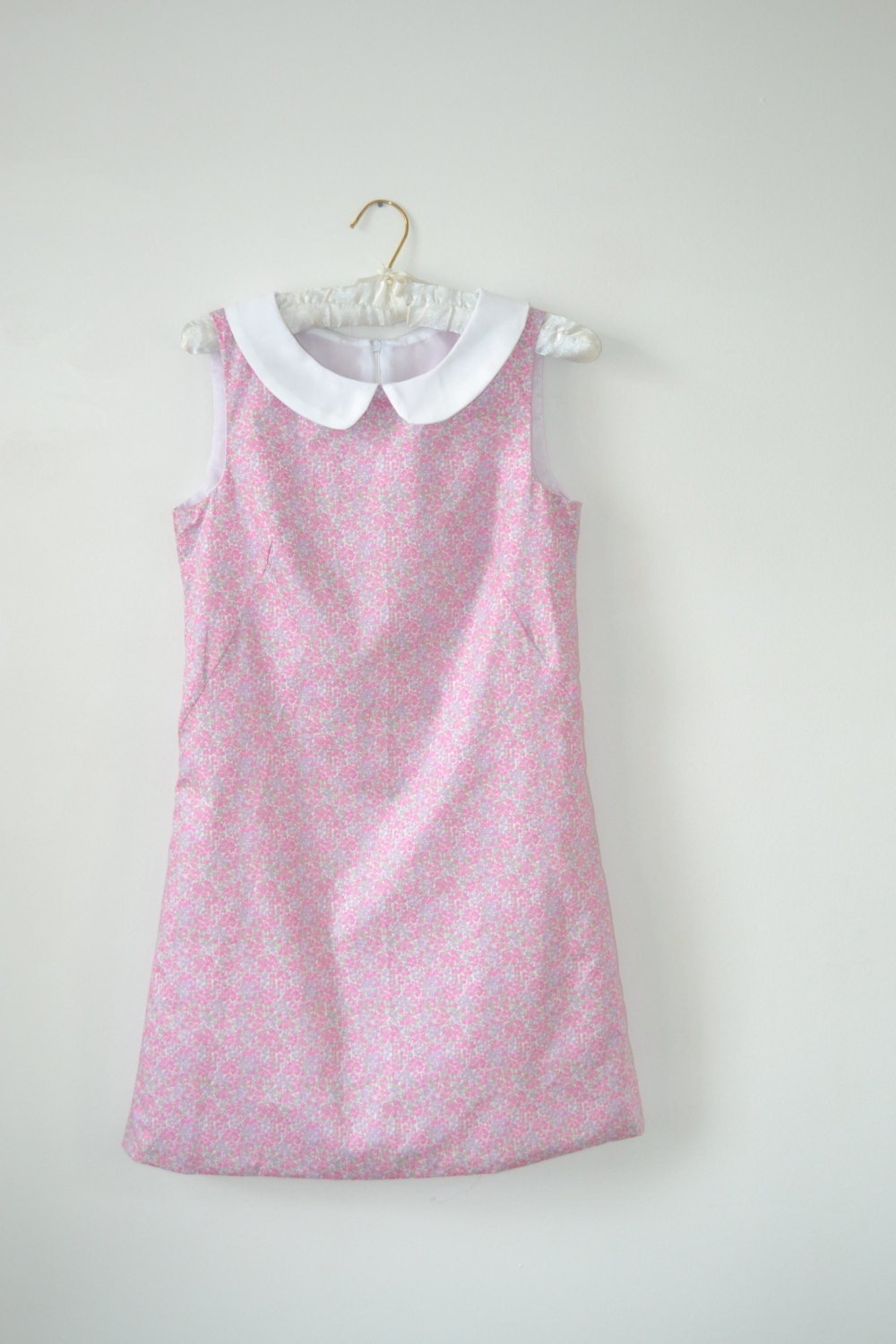 pink floral cotton peter pan collar shift dress  60s mod indie
