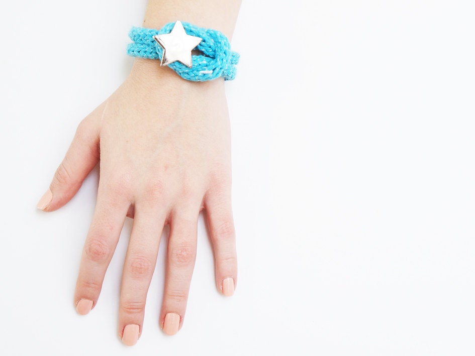 Hand made knitted turqoise blue bracelet, two cord loops with chineese knots and star button