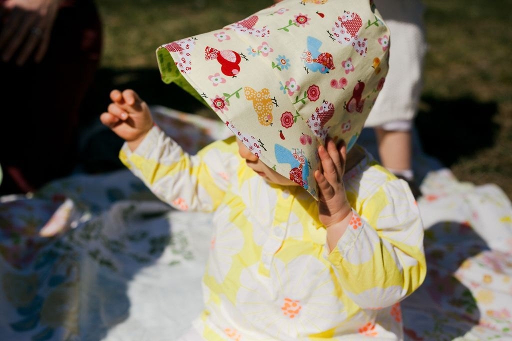 Sunny Birds reversible Bonnet Baby / Toddler Sun Hat summer