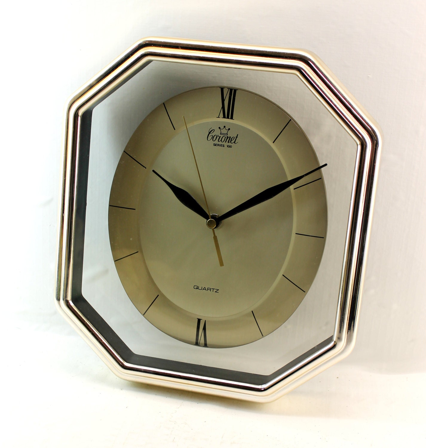 Coronet Series 100 Quartz Wall Clock - Retro 80s Clock by Coronet