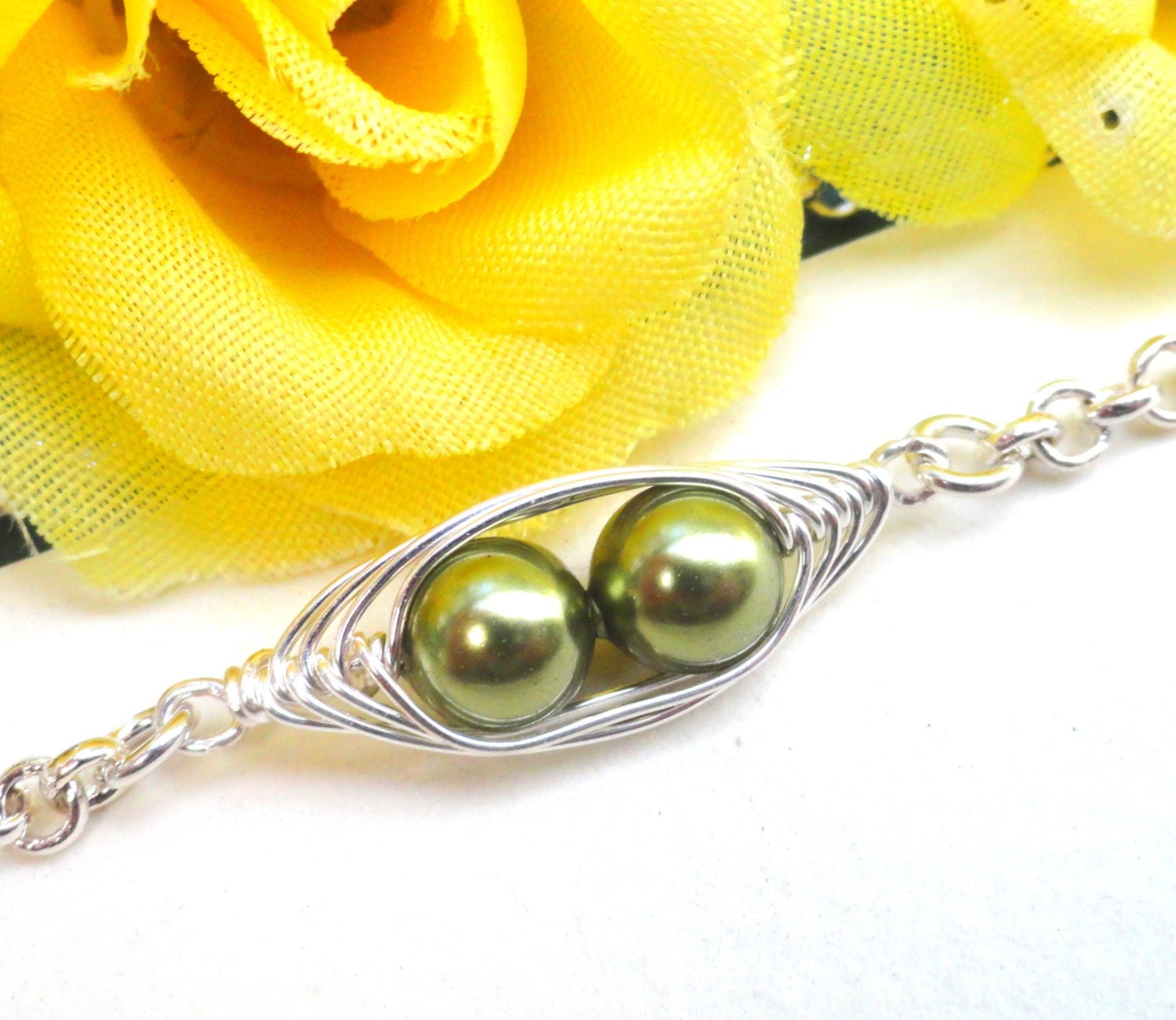 2.3.or 4 Peas In A Pod Petite Silver Bracelet - Mother gift, Grandma gift, sister gift, best friend gift, BFF, bridesmaid gift
