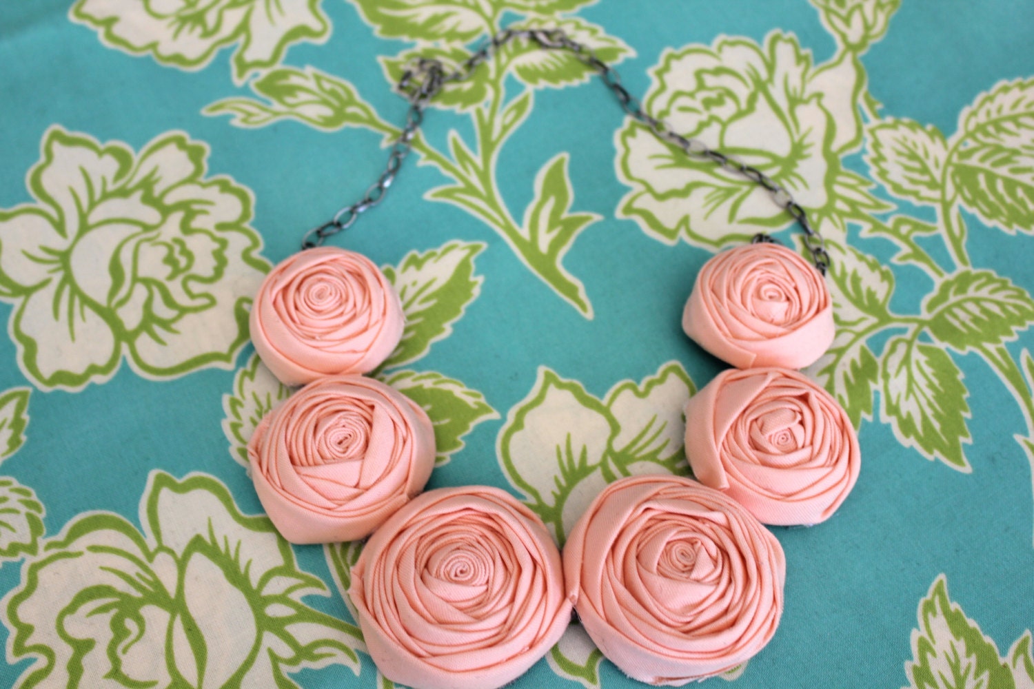 Rosette Necklace- Peach
