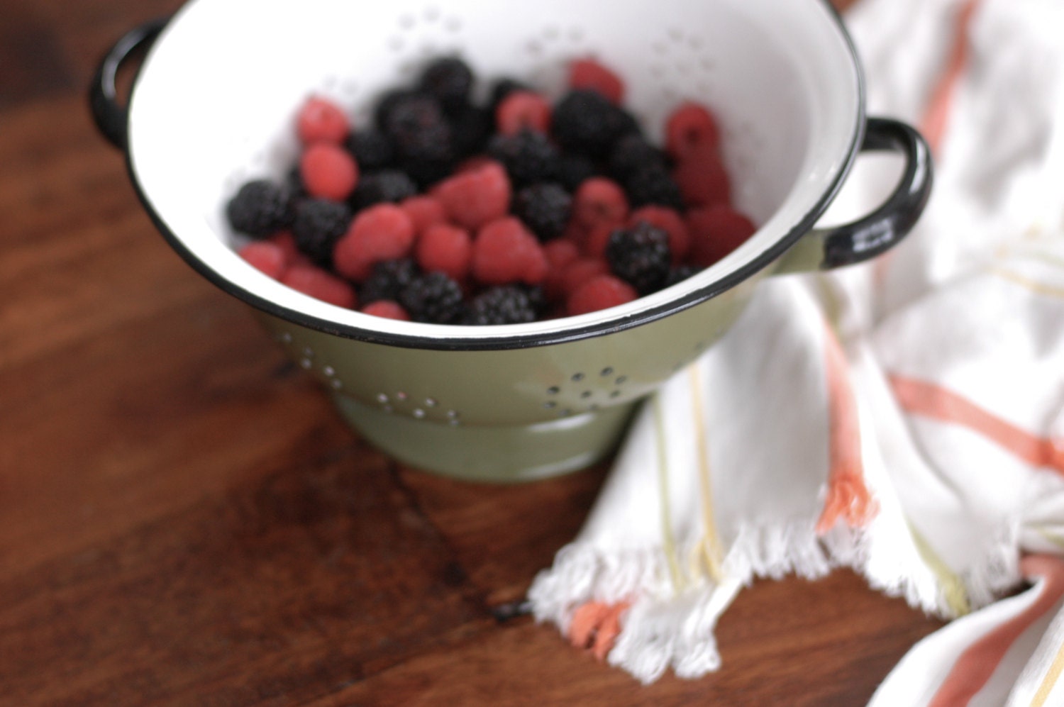 Vintage Enamelware Colander in Olive Green